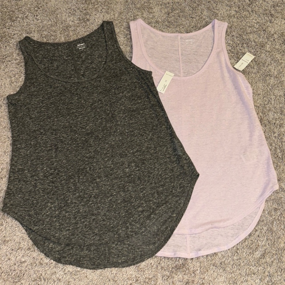Old navy XS tank top. Scoop/tulip hem.  soft and lightweight. Heathered gray.